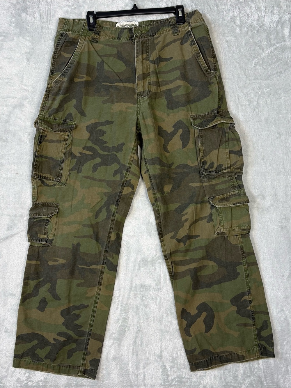 No Boundaries Mens Camo Cargo Pants Size 36x32 100% Cotton Relaxed Fit (35x30)